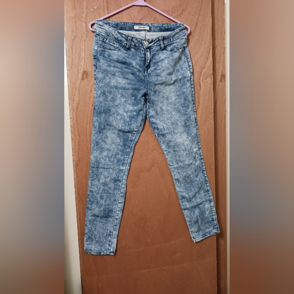 Womens size 8 refuge jeans